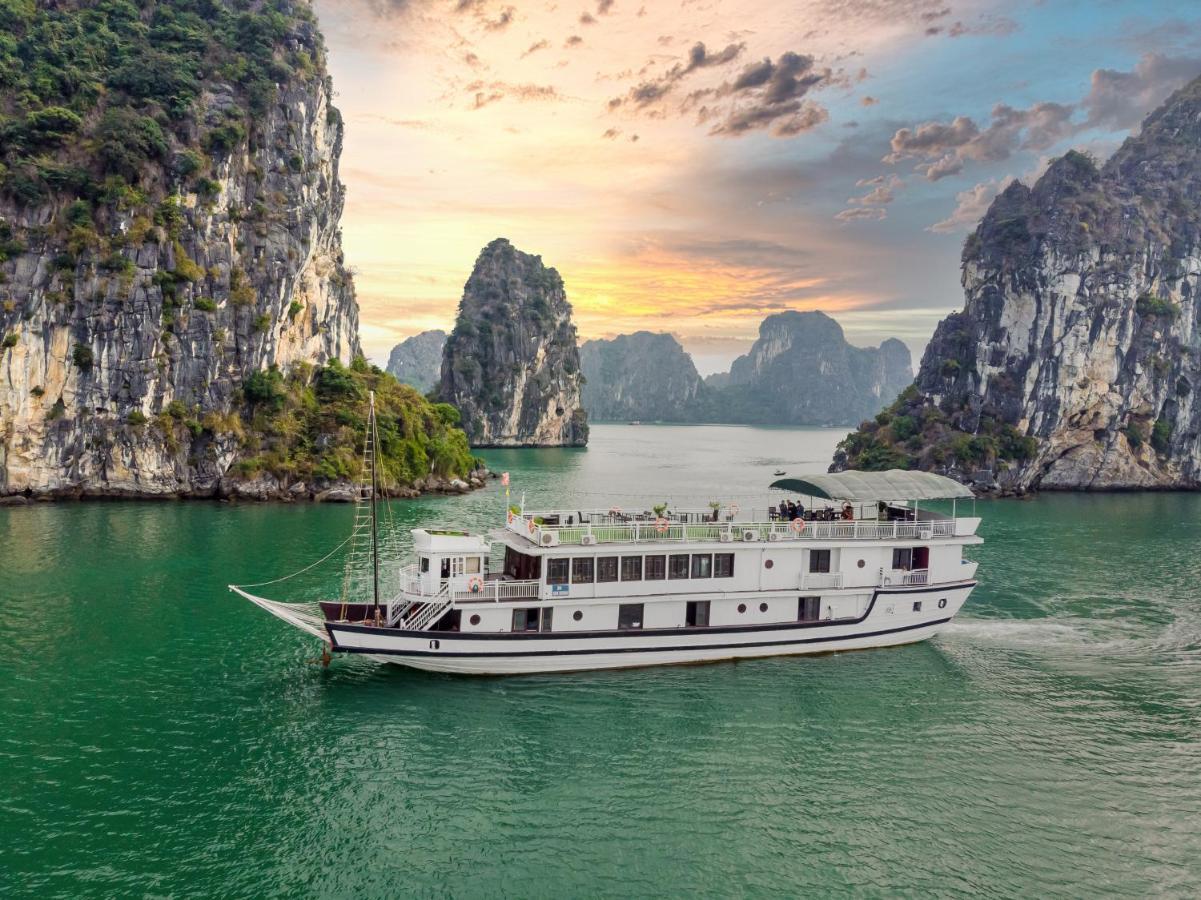 فندق Legend Cruise ها لونغ المظهر الخارجي الصورة